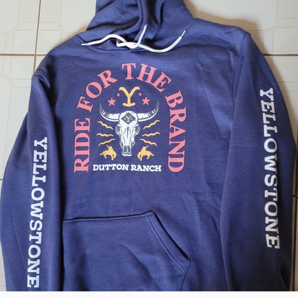 NWT YELLOWSTONE UNISEX BLUE HOODIE SWEATSHIRT SIZE LARGE KEVIN COSTNER.